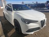Alfa Romeo Stelvio Veloce Q4 - Alfa Romeo aus 2022