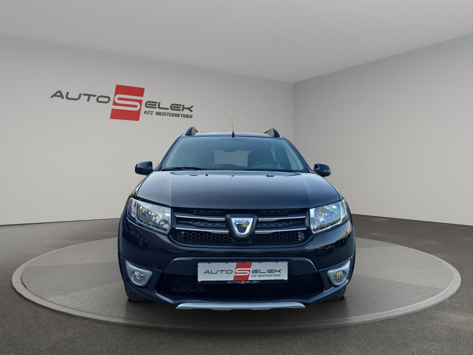 Fahrzeugabbildung Dacia Sandero II Stepway Prestige AHK KLIMA NAVI