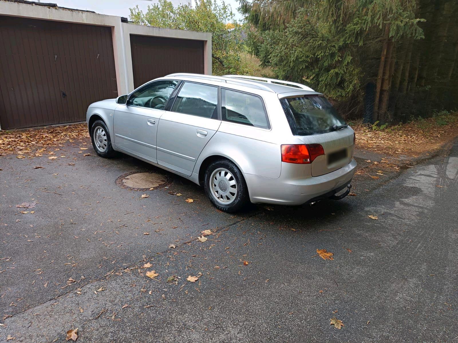 Audi A4 2006 — engine 116 HP (85kW)