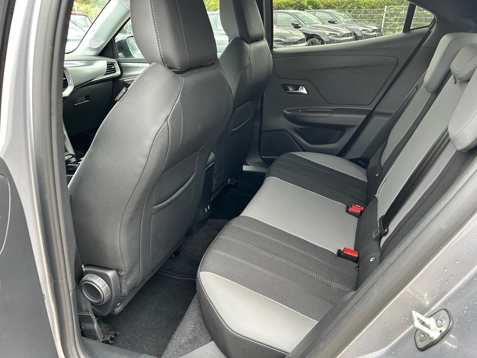 Fahrzeugabbildung Opel Mokka elektro°50 kWh°SOH 99%°Kamera°LED°