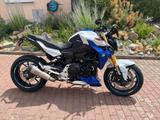 BMW F900R mit Quickshifter und Sc-Project  - BMW R 90