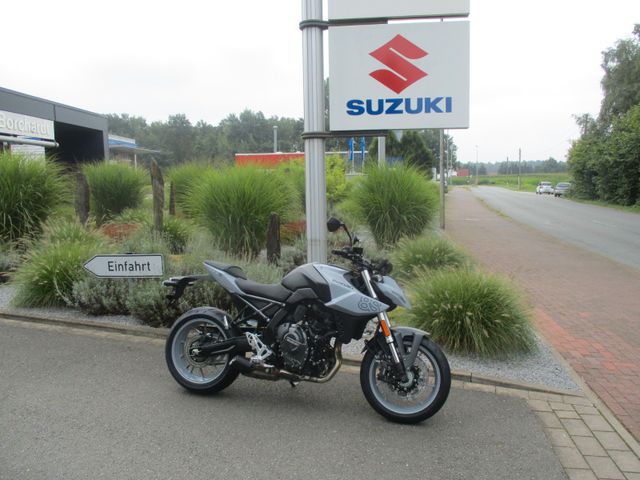 Suzuki GSX-8 S