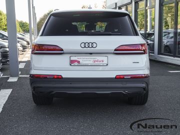 Audi Q7 - 7