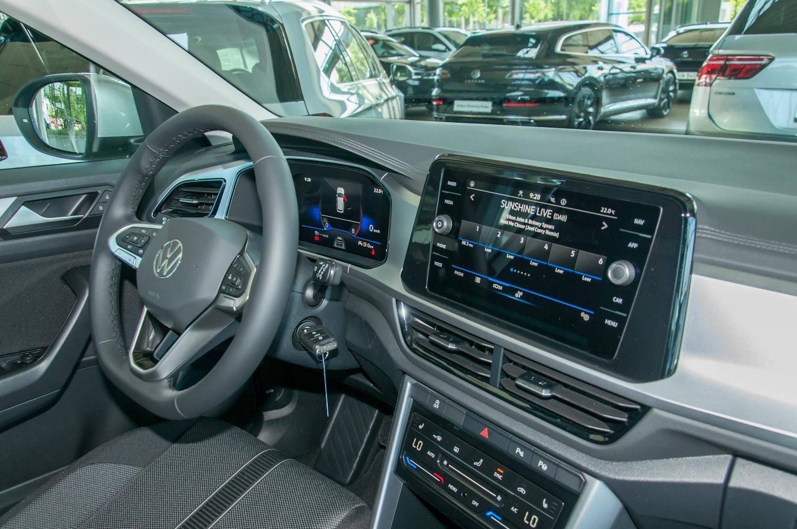 Fahrzeugabbildung Volkswagen T-Roc Life 1.0 l TSI OPF 81 kW (110 PS) 6-Gang