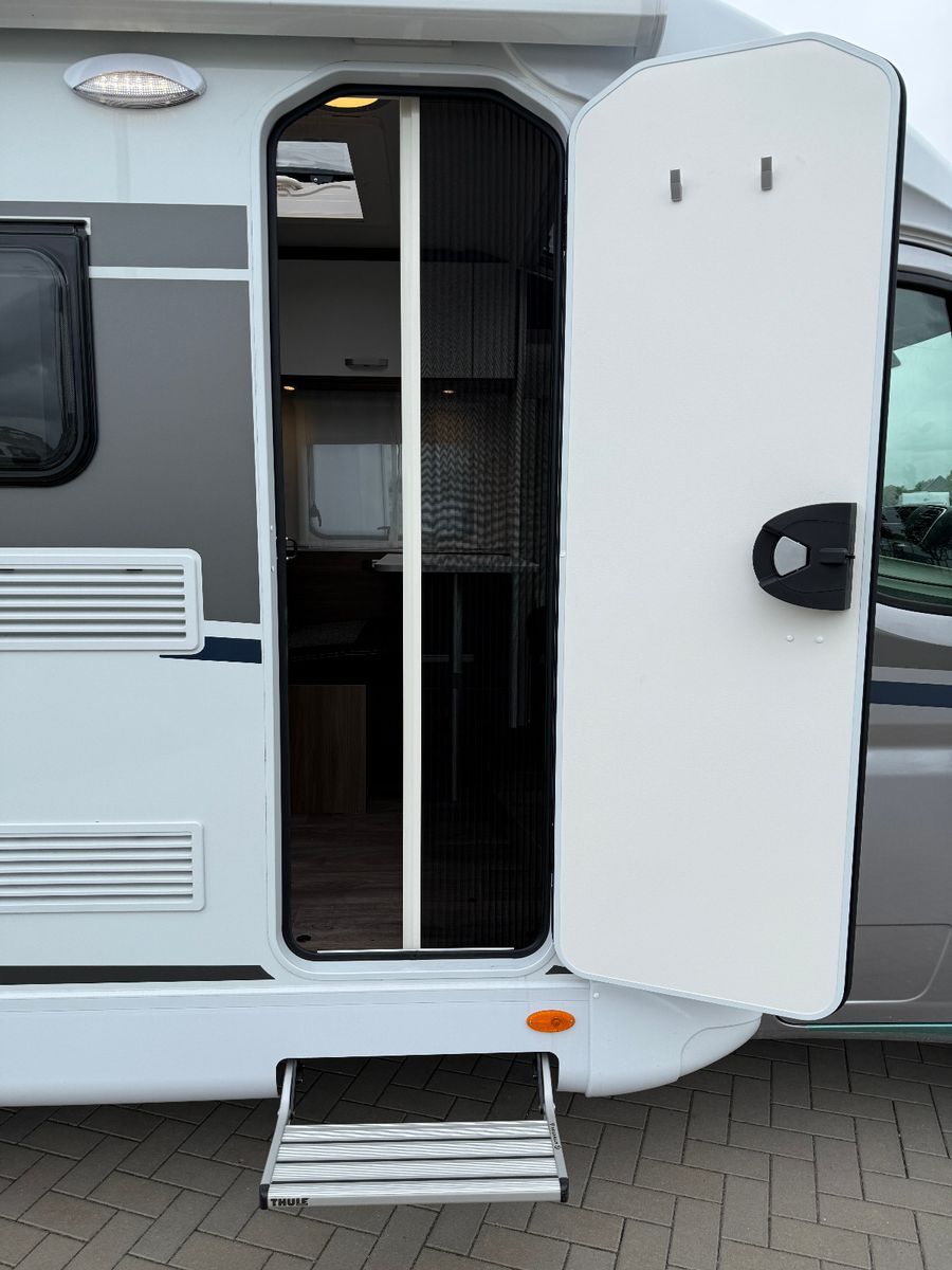 Fahrzeugabbildung Carado V339 pro+ - SUMMER-SALE - 7.822 € SPAREN !