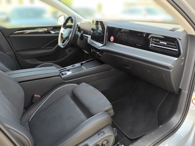 Fahrzeugabbildung Volkswagen Passat Variant 2.0 TDI DSG Elegance AHK IQ-LIGHT