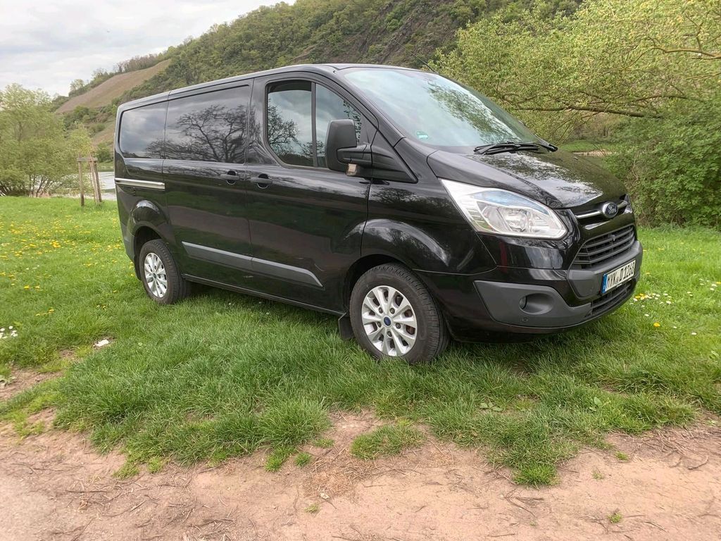 Image of Ford Transit Custom
