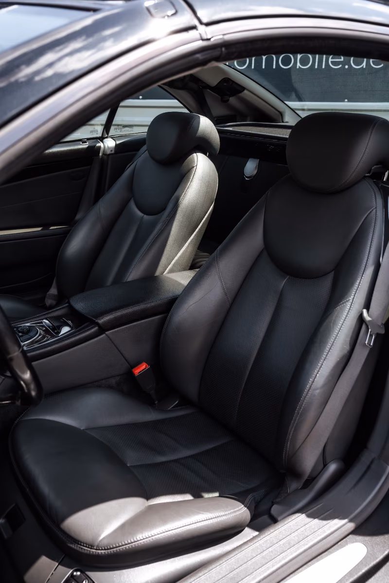 Mercedes-Benz SL 350 3.7 V6 245 ch BVA / Cuir / Bi-Xénon / Sièges chauffants / Jantes 20" AMG