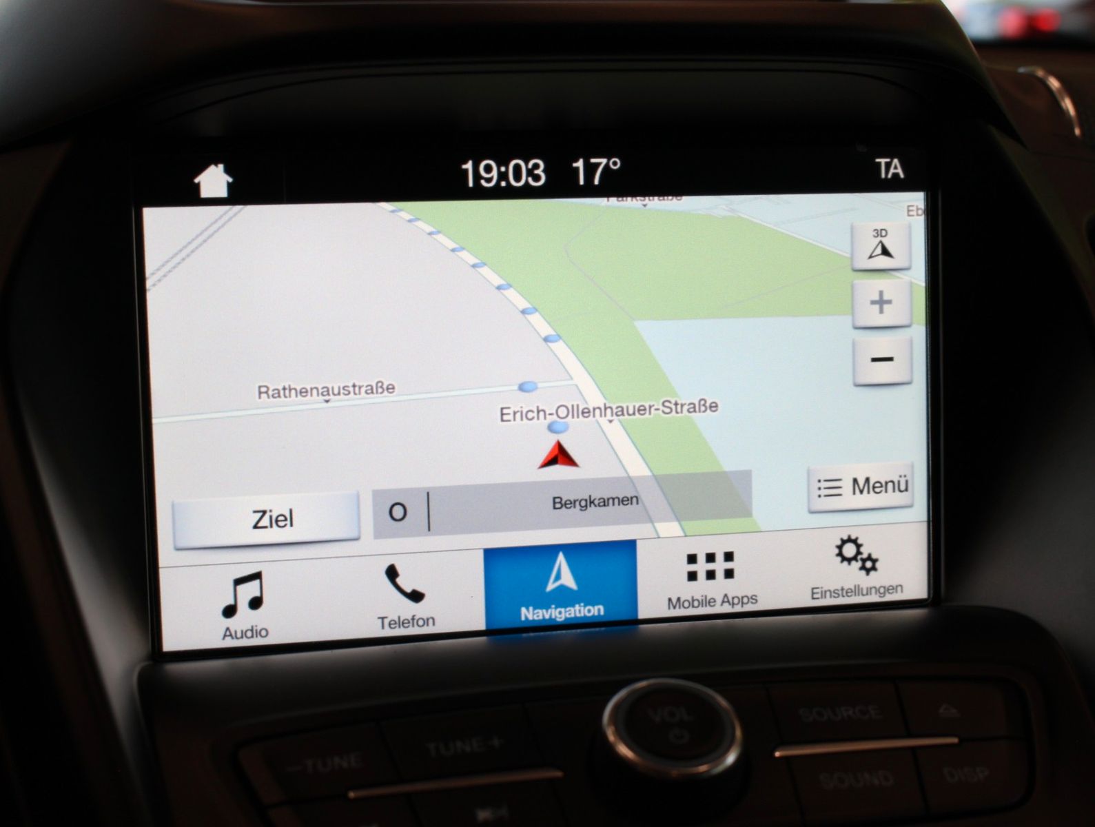 Fahrzeugabbildung Ford Kuga 1,5 EcoBoost 4x2 Titanium*Kamera*Navi
