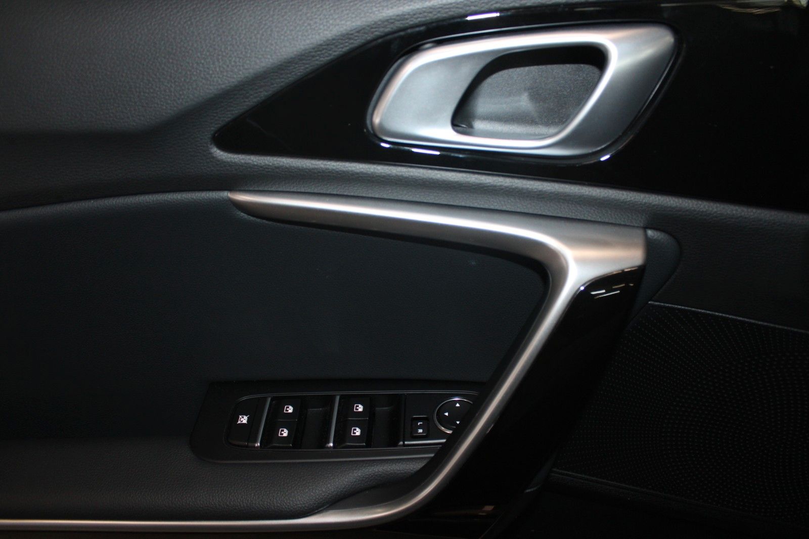 Fahrzeugabbildung Kia XCeed Vision Bi-LED NAVI SHZ LHZ Kamera ACC uvm.