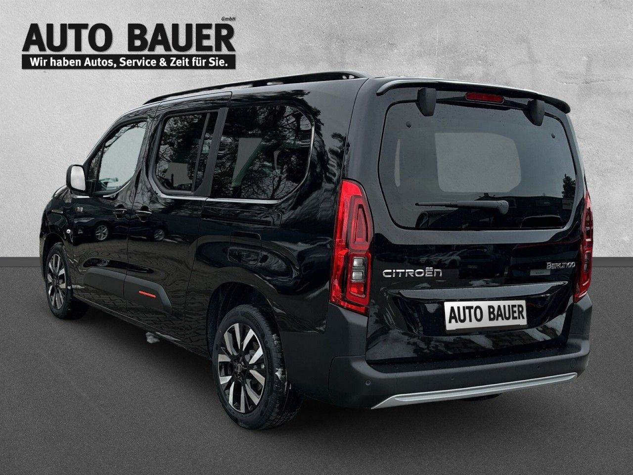 Fahrzeugabbildung Citroën Berlingo XL Diesel 130 Max XTR - mit KI generiert/bearbeitet