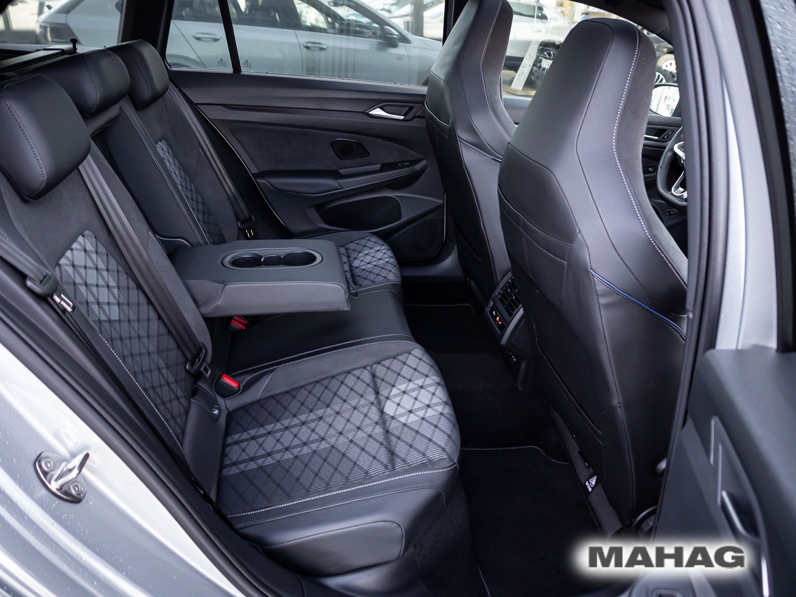 Volkswagen Golf - Bild 14