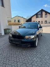 BMW Bmw 1er e87 118d Xenon/Klimaautomatik/PDC/... - BMW aus 2007: 1er
