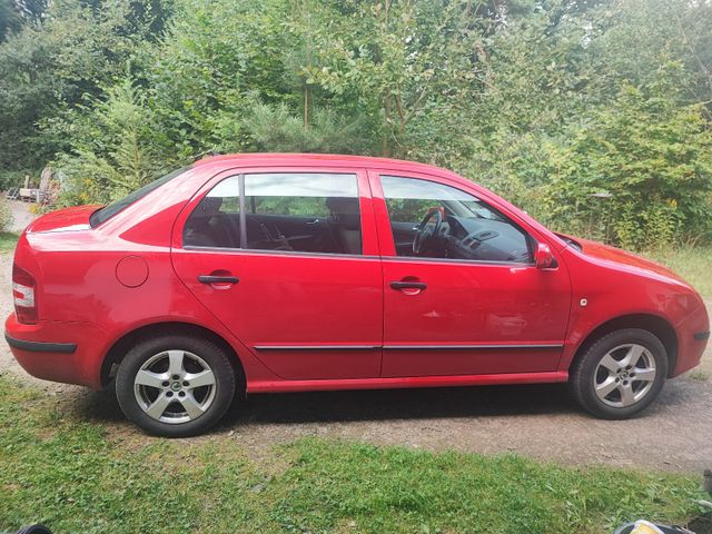 Skoda Fabia 1.4 16V 74 kW Sport Sedan Sport, TÜV neu