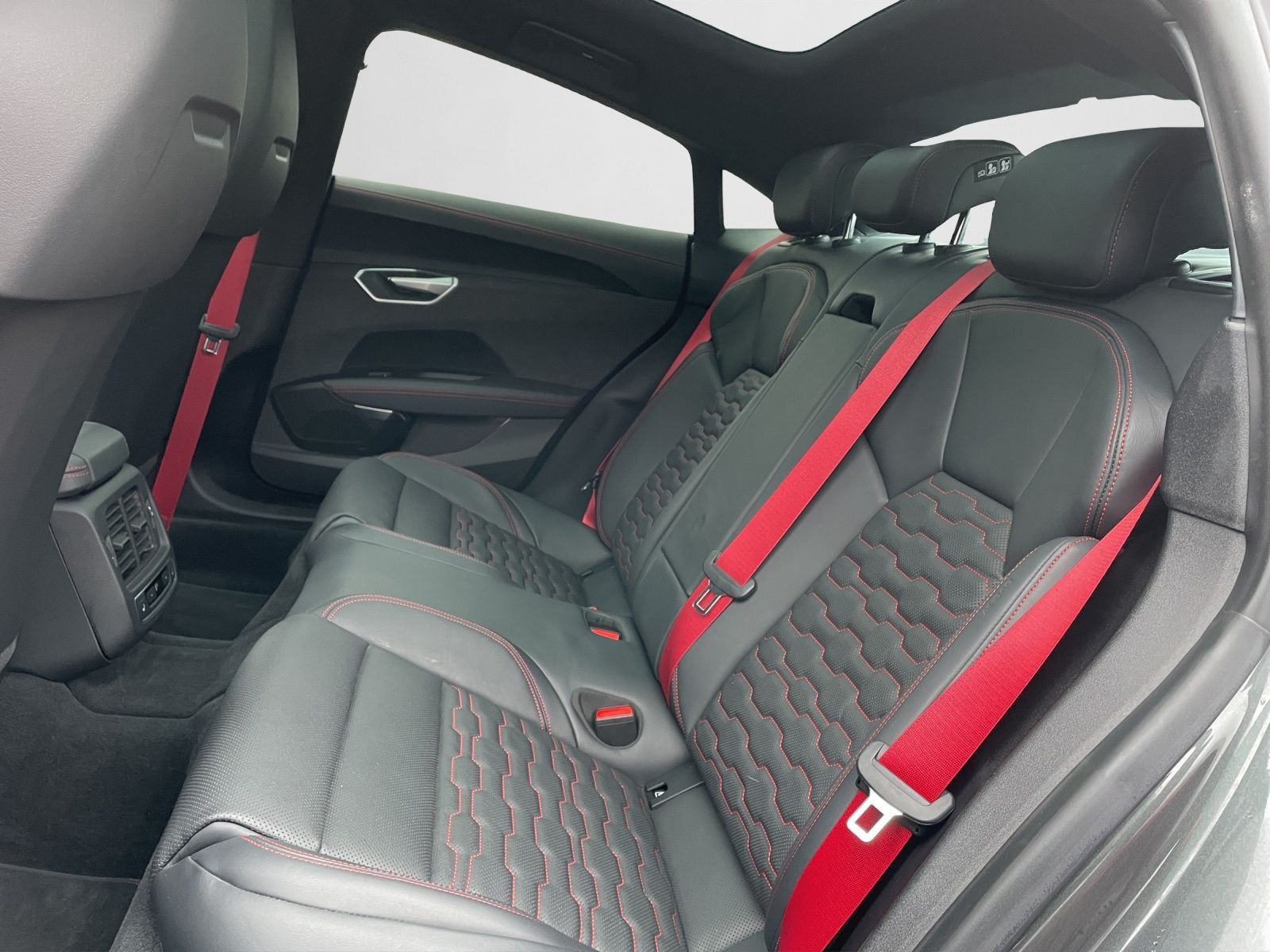 Audi RS e-tron GT - Bild 15