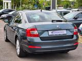 Skoda Octavia Lim. Joy *1.Hand *Bi-Xenon *AHK *SHZ*PDC - Skoda Octavia: Joy