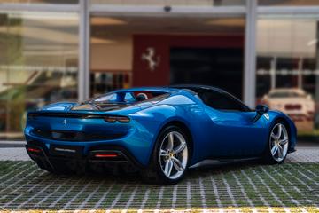 صورة 7 لـ 2022 Ferrari 296 GTS