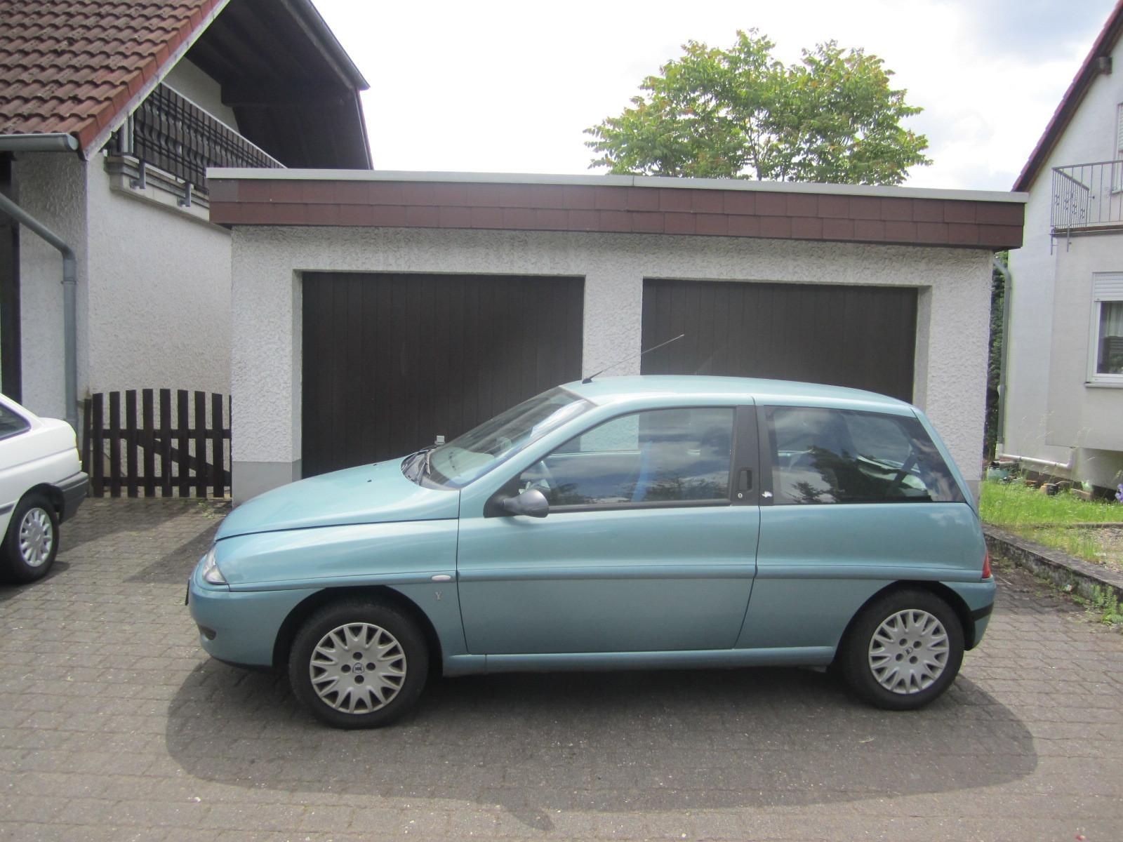 Lancia Ypsilon 1.2 Elefantino-Blu I.H./69tkm/TüV-NEU!!!