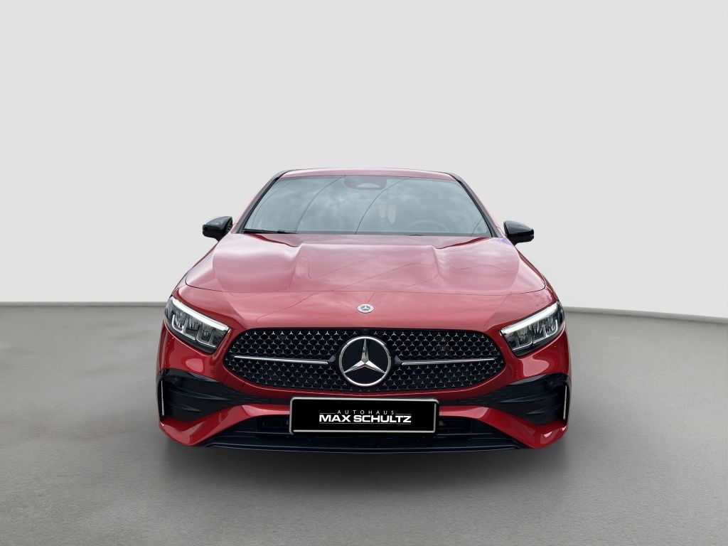 Fahrzeugabbildung Mercedes-Benz A 200 Limousine AMG*NIGHT*DISTR*STANDH*AHK*KEYL