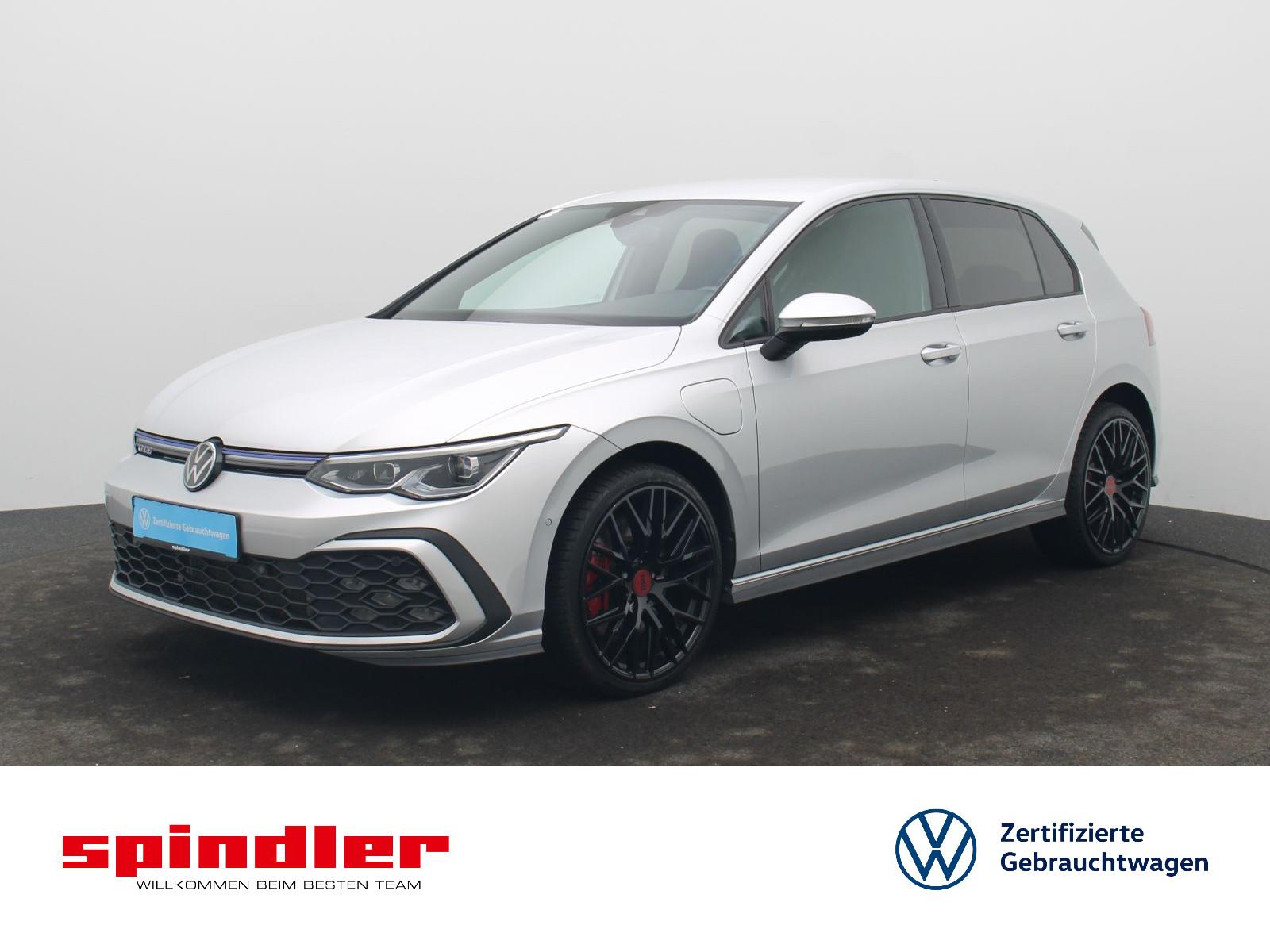 Volkswagen Golf VIII GTE 1.4 eHybrid DSG / Navi, LED+, AHK