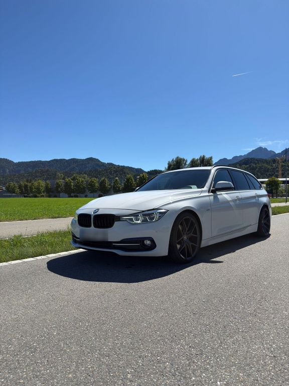 Image of BMW 320