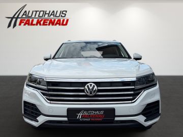 Volkswagen Touareg - 2