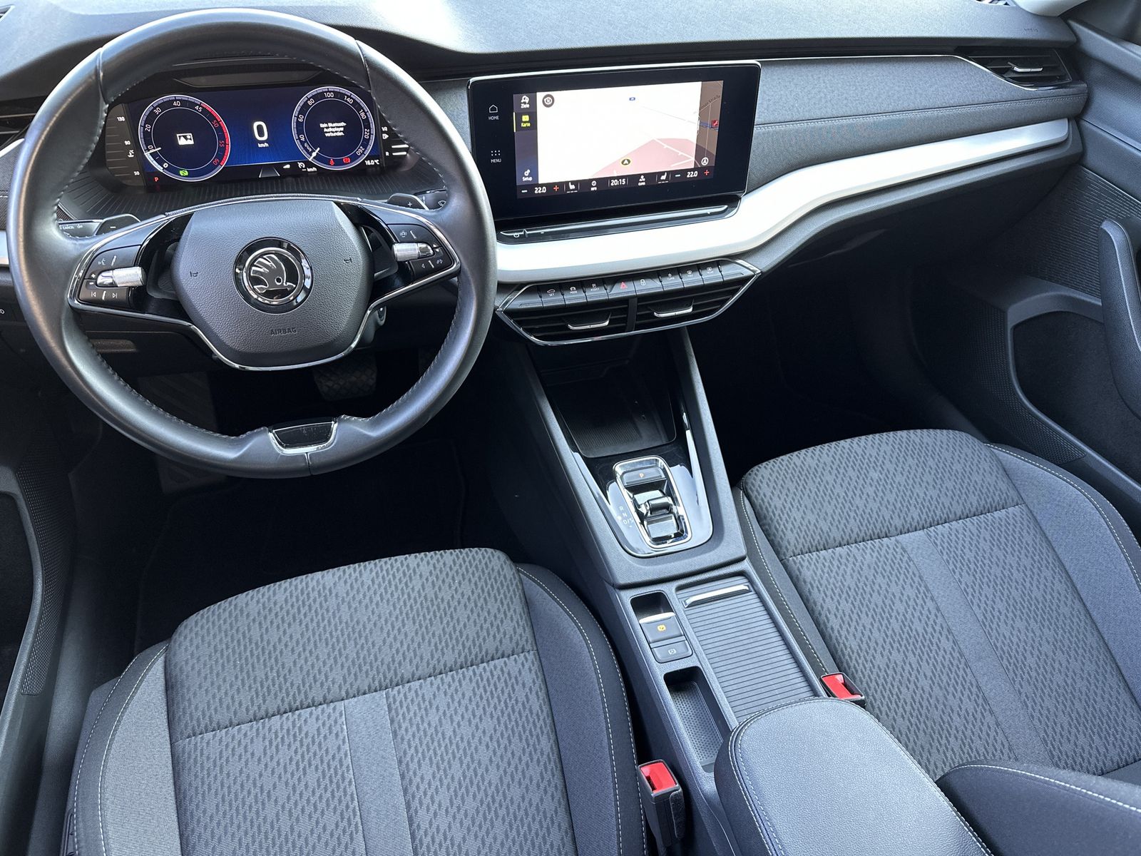 Fahrzeugabbildung SKODA Octavia Combi 2.0 TDI FirstEd NAV+LED+VCOCKPIT