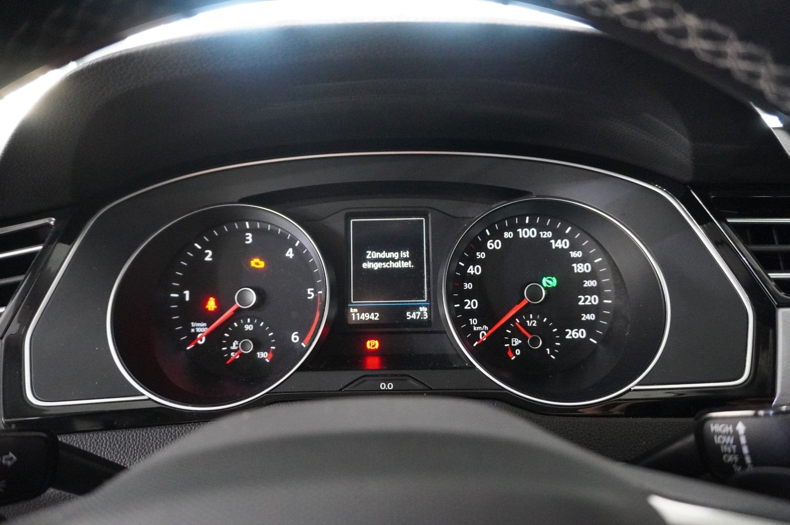 Fahrzeugabbildung Volkswagen Passat VARI. 2.0D BUSINESS 4M NAVI/KAMERA/SH/AHK