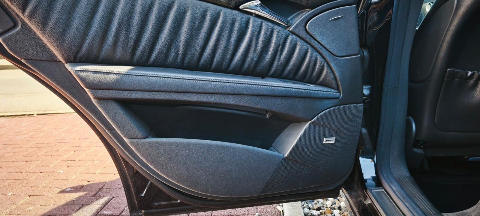 Mercedes-Benz 320 2004 — photo 8