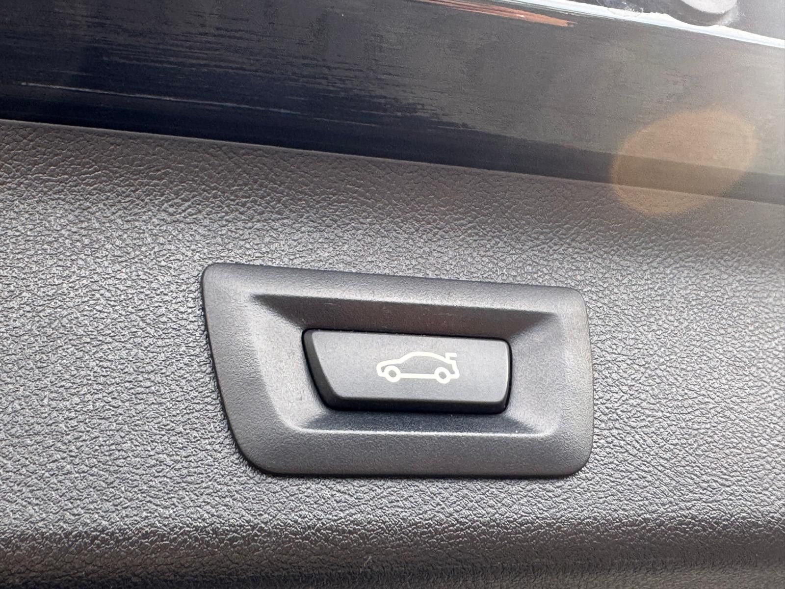 Fahrzeugabbildung BMW 520 d Business-Paket Auto.LED+NAVI+PANO+KAM+PDC+