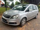 Opel Zafira B Edition - Opel Zafira aus 2006 mit Diesel-Antrieb