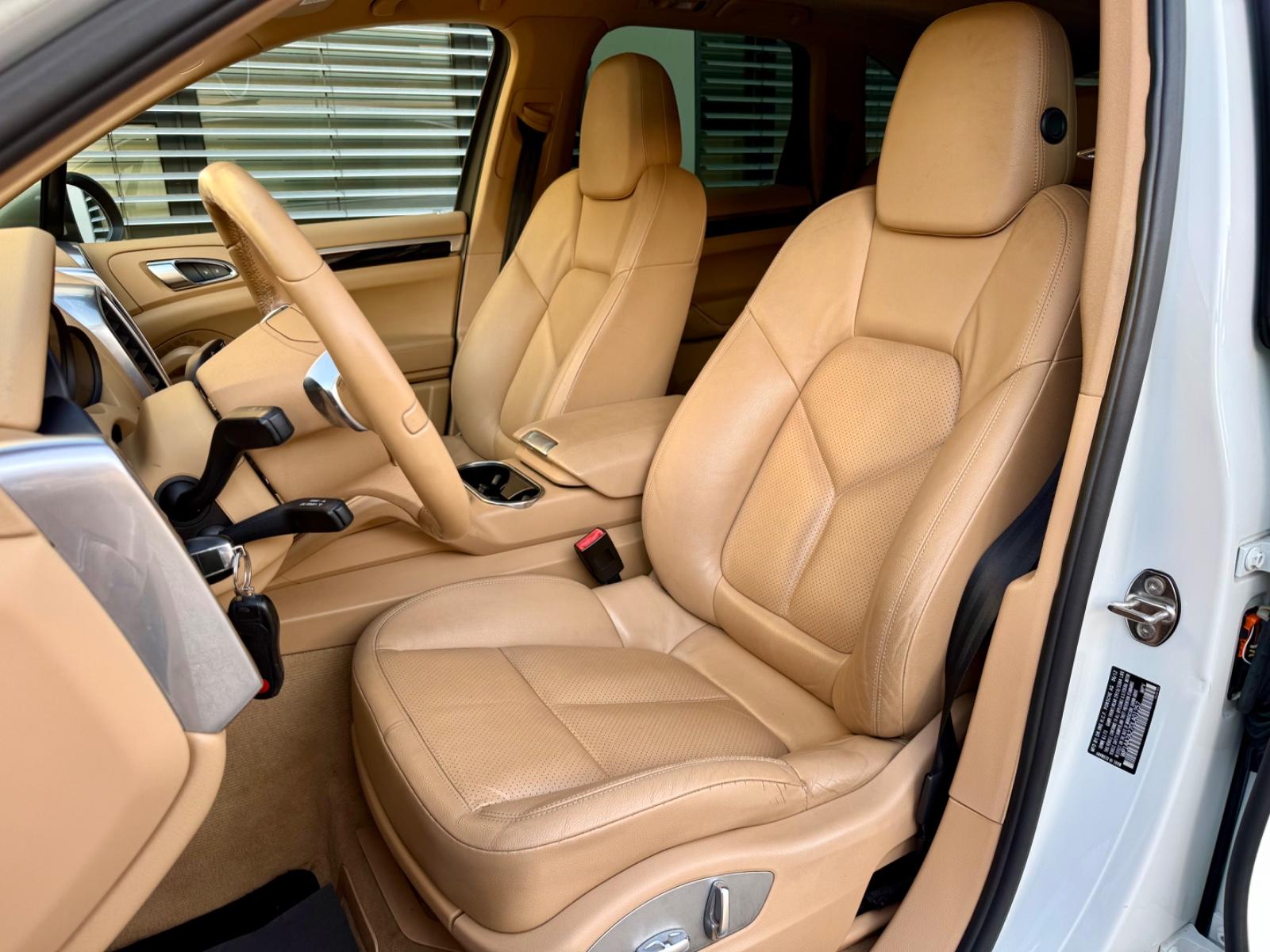 Porsche Cayenne*Sport*Schiebedach*20Zoll*Navi*Bose Sound