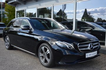 Mercedes E 200 - 4