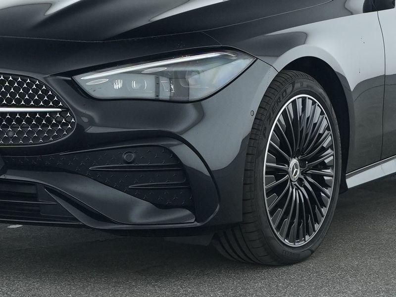 Mercedes-Benz CLE 300 Coupé e AMG Line Nightpakket, panorama d imagem 3
