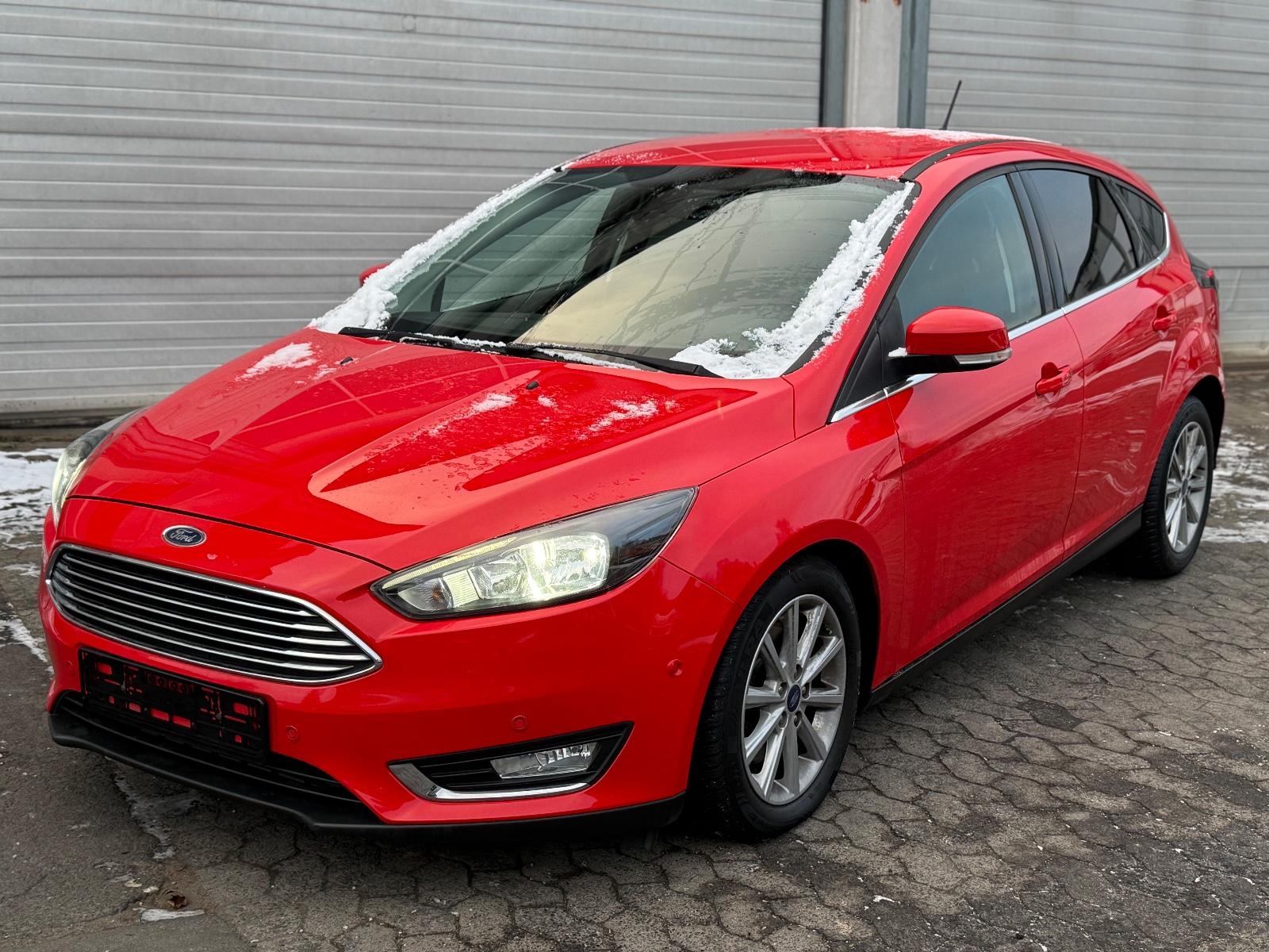 Ford Focus Lim. Titanium/ Automatik / TÜV neu / TOP