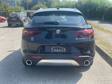 Alfa-Romeo Stelvio - 5