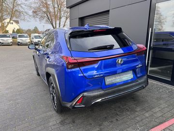 Lexus UX - 4
