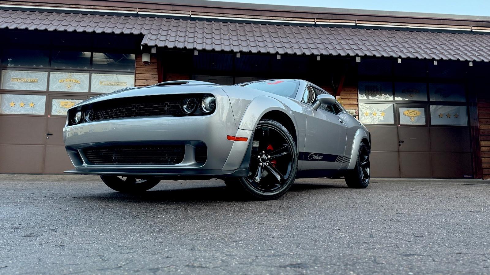 Dodge 5,7 V8*SRT WIDEBODY*LED*LEDER*PDC* GARANTIE*TOP