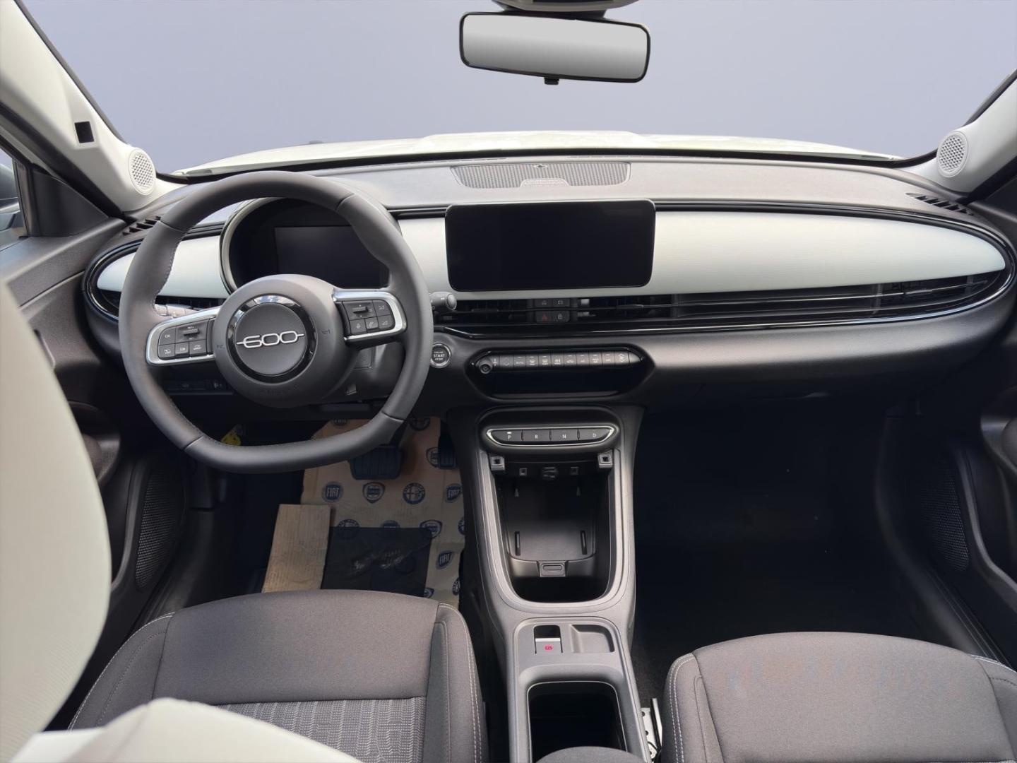 Fiat 600 Hybrid Business Edition Hybrid 1.2 T3 81 kW 