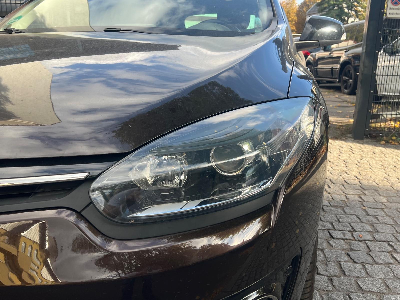 Renault Megane 2015 — photo 28