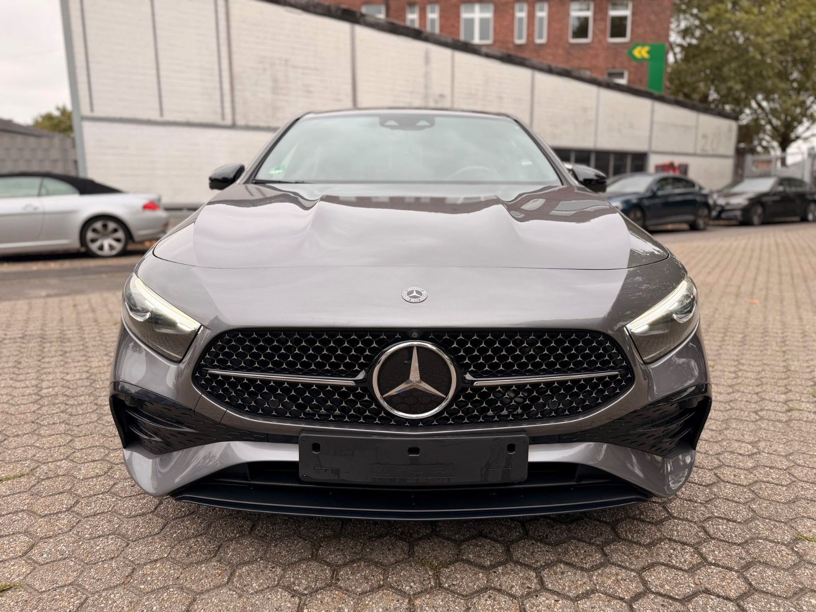 Mercedes-Benz A 200 Limousine MH AMG Line Multibeam foto 3