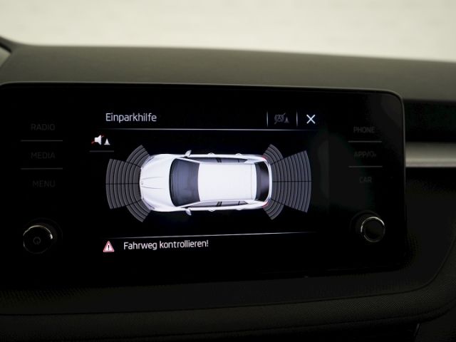Fabia TSI TOUR+SITZHEIZUNG+LED LICHT+PARKPILOT V