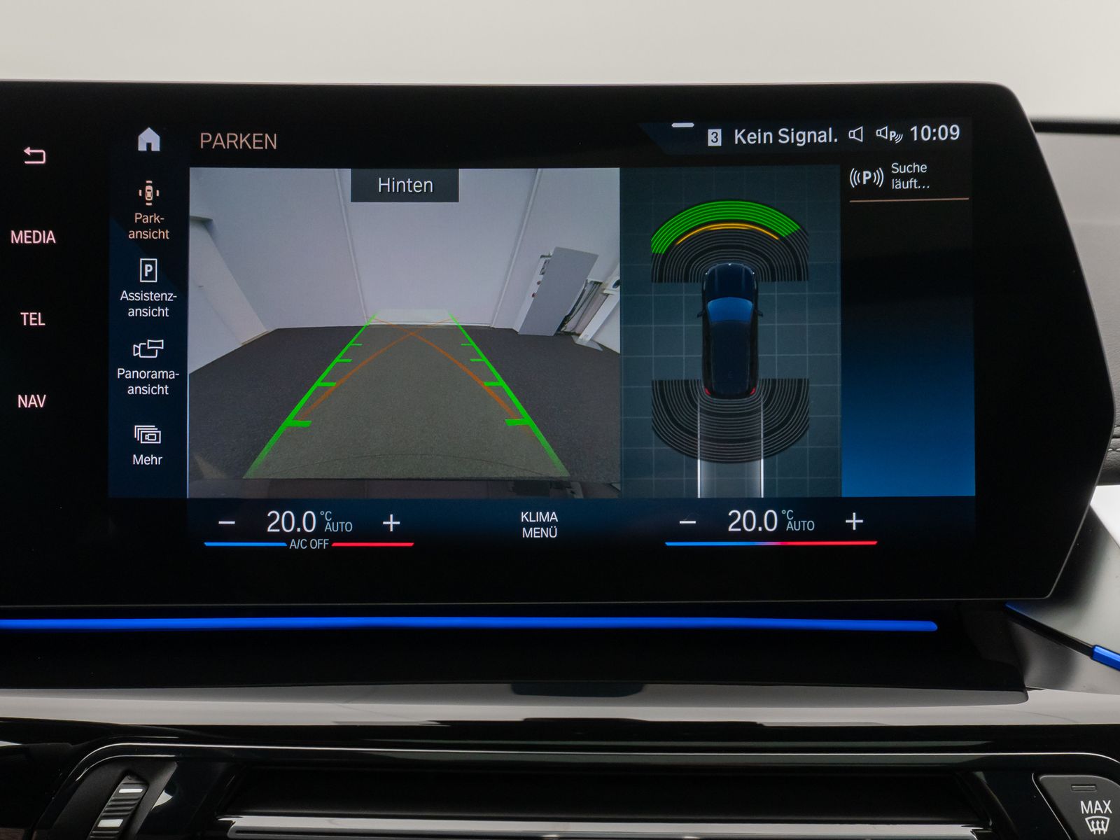 Fahrzeugabbildung BMW iX1 xD30 M Sport Kamera Panorama AHK DrivAsssist