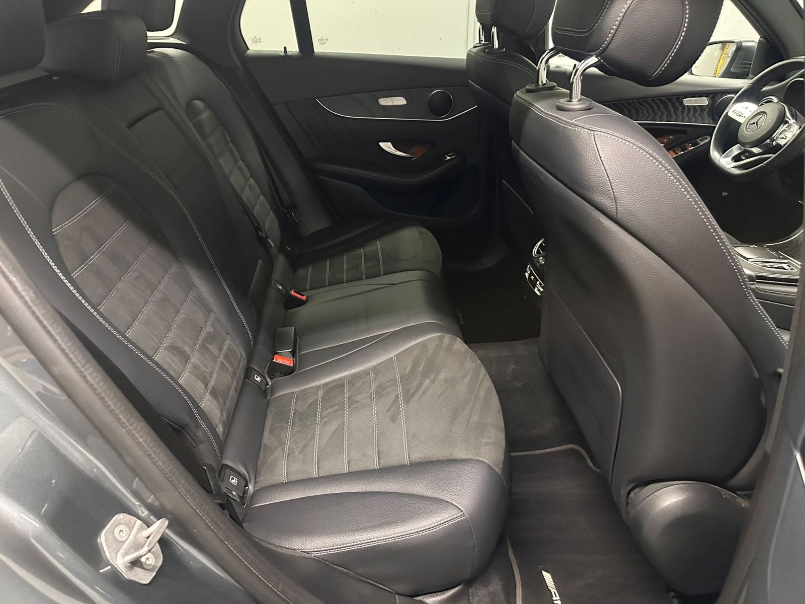 Fahrzeugabbildung Mercedes-Benz GLC 220 d 4MATIC AMG*PANO*360*HUD*AHK*DISTRO