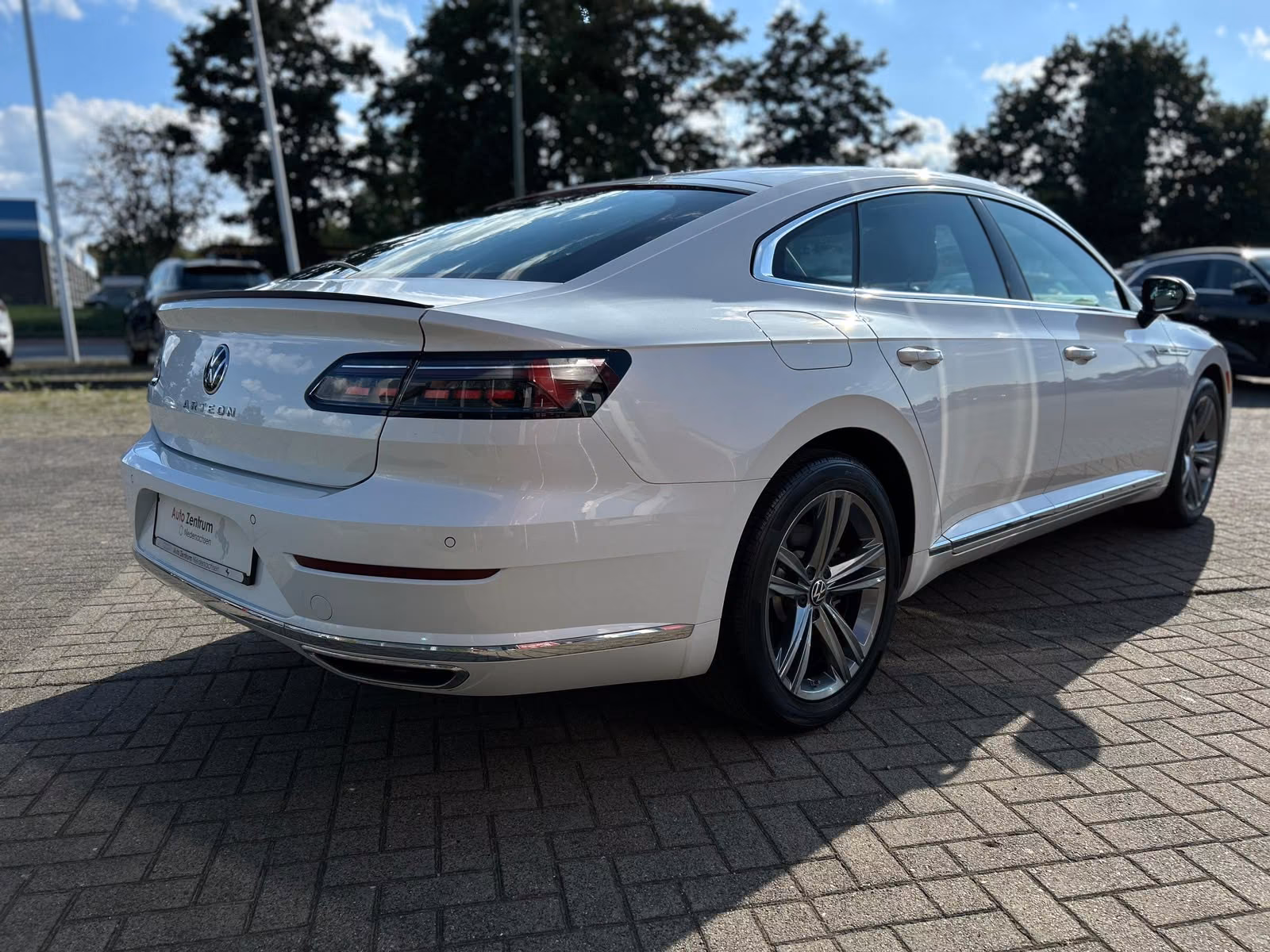 Volkswagen Arteon 2.0 TSI R-Line TAGESZUL 60 % unter UPE