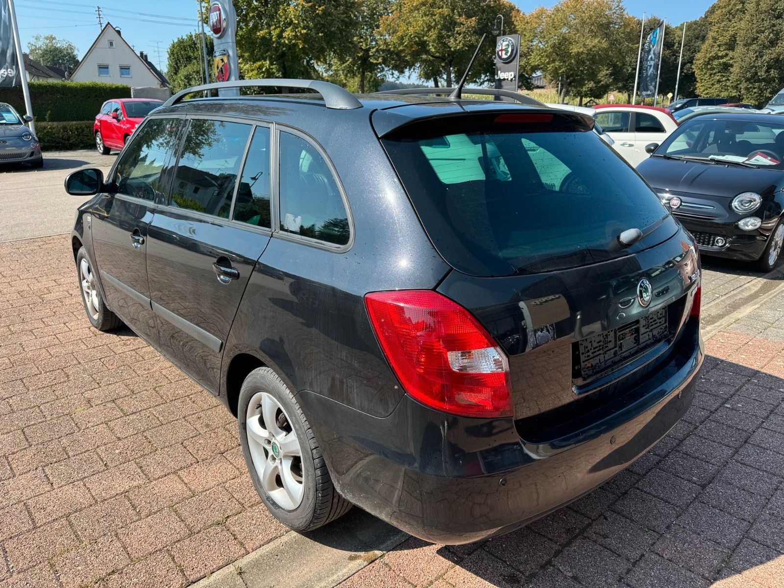 Fahrzeugabbildung SKODA Fabia Combi Family SKODA FABIA 5J PDC TEMPOMAT