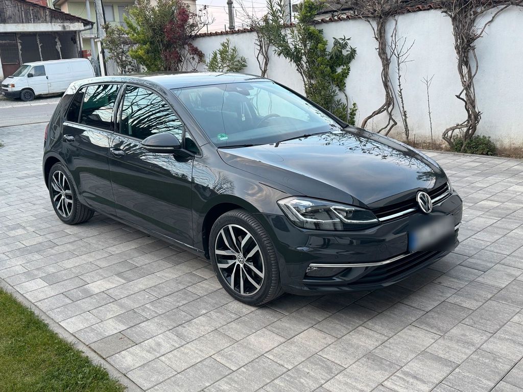 Image of Volkswagen Golf