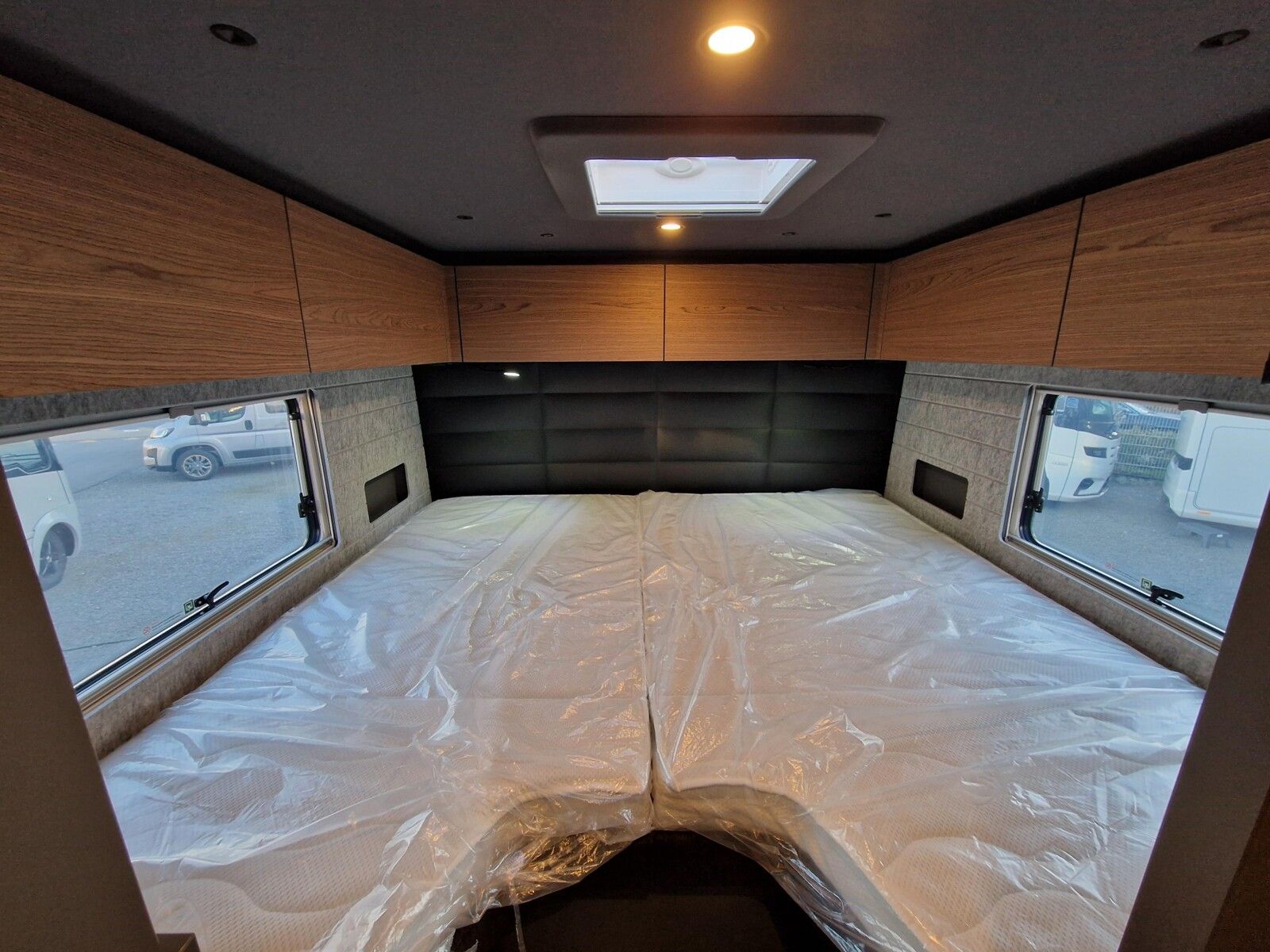 Fahrzeugabbildung Niesmann + Bischoff Arto 78 Verfügbar ab November 2025