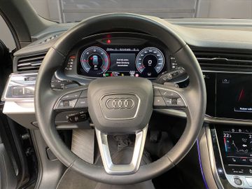 Audi Q7 - 11
