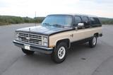 Chevrolet GMC Suburban Silverado 7.4L 454c... - Chevrolet: Gm